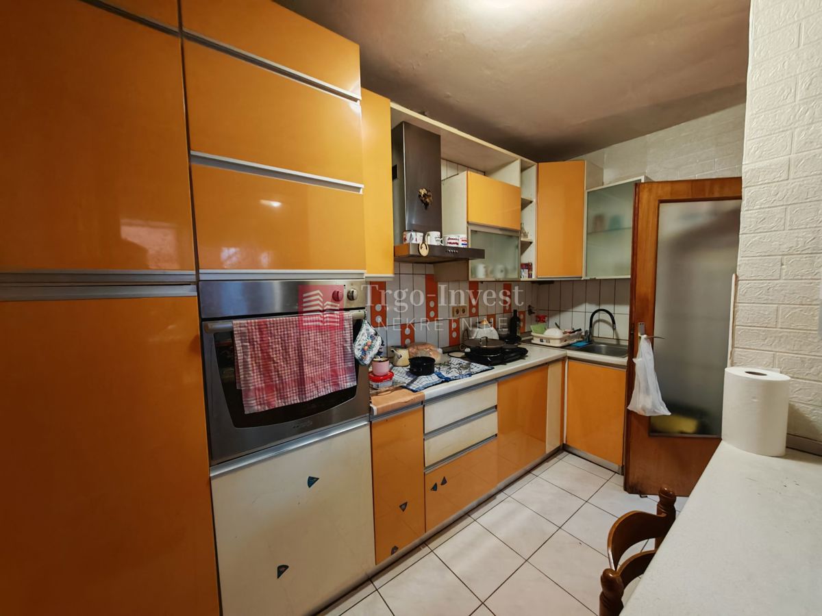 Appartamento Slavonija 1, Slavonski Brod, 87m2