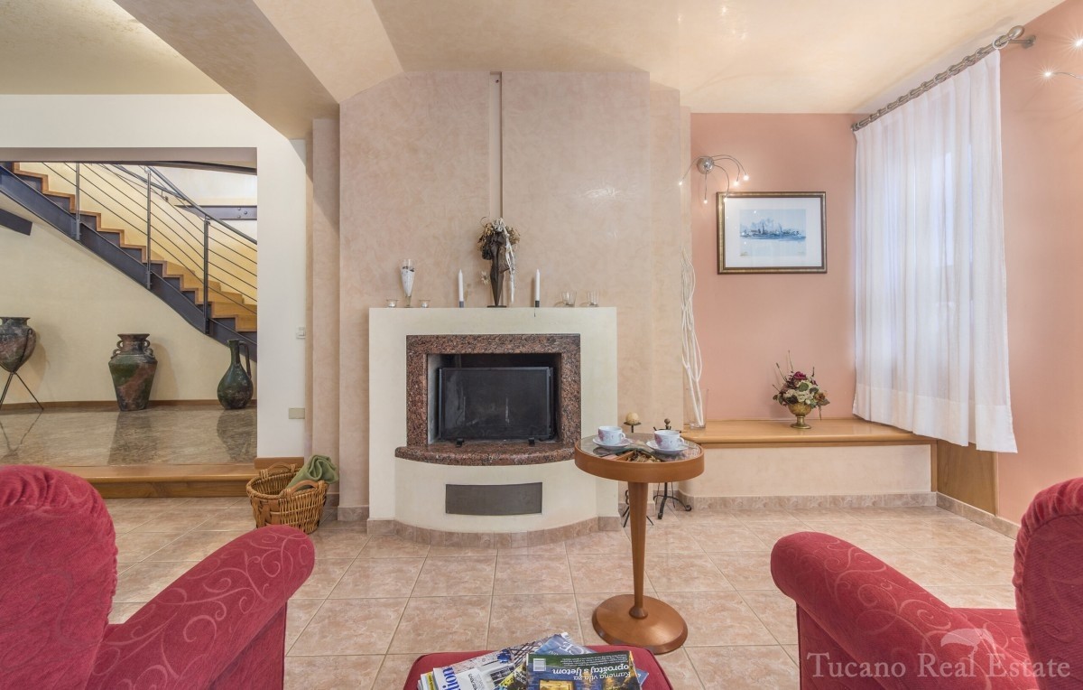 Villa di lusso a 800 metri dal mare