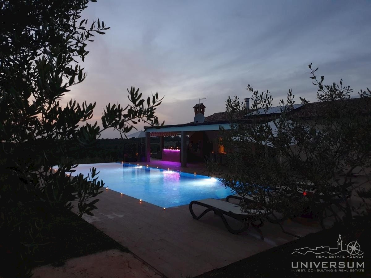 Una bella casa immersa nella natura e con vista sul mare a Cittanova