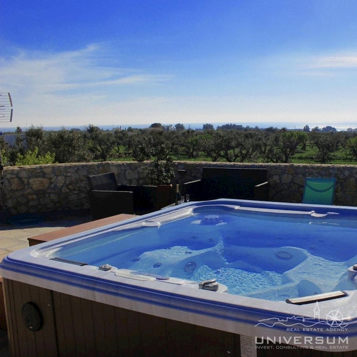 Una bella casa immersa nella natura e con vista sul mare a Cittanova