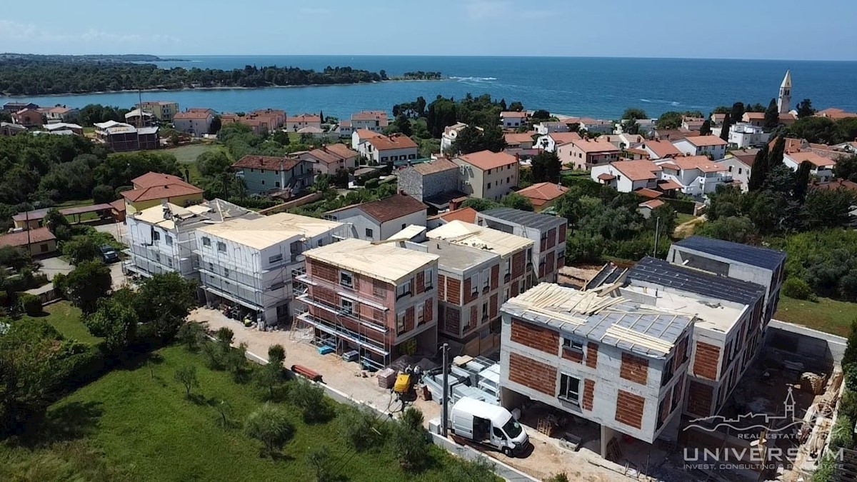 Appartamento su due piani al 1° piano, 300 metri dalla spiaggia nelle vicinanze di Umago ( A3)