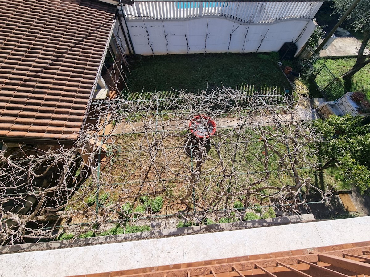 Un'altra casa residenziale a 50 metri dal mare e dal porto turistico di Umago