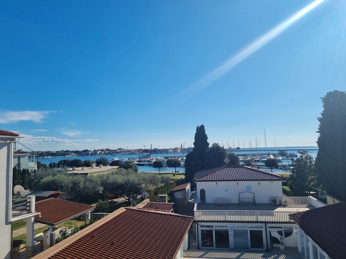 Un'altra casa residenziale a 50 metri dal mare e dal porto turistico di Umago