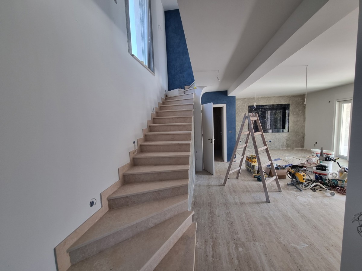 Bella casa bifamiliare con piscina nelle vicinanze di Buie