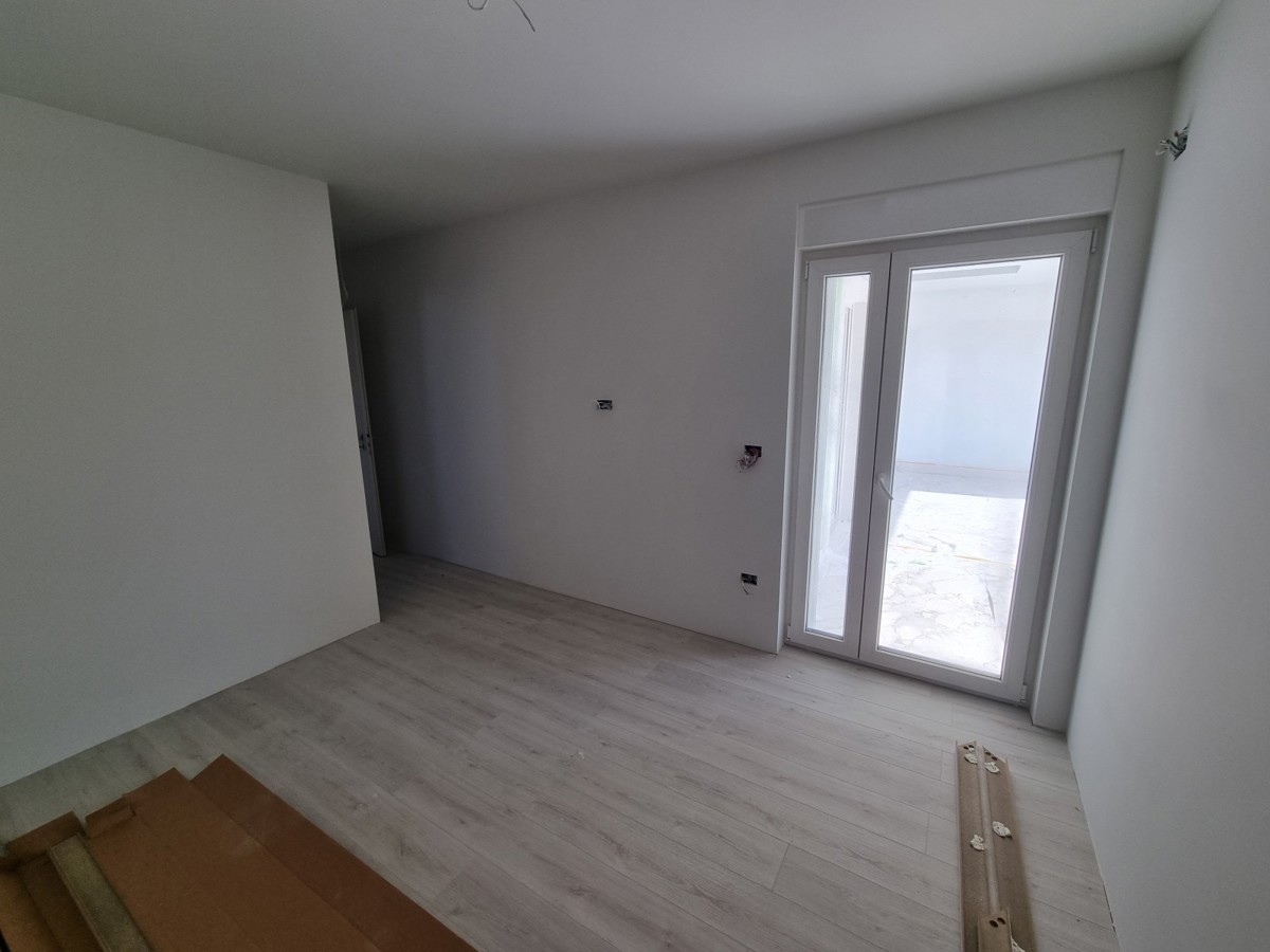 Bella casa bifamiliare con piscina nelle vicinanze di Buie