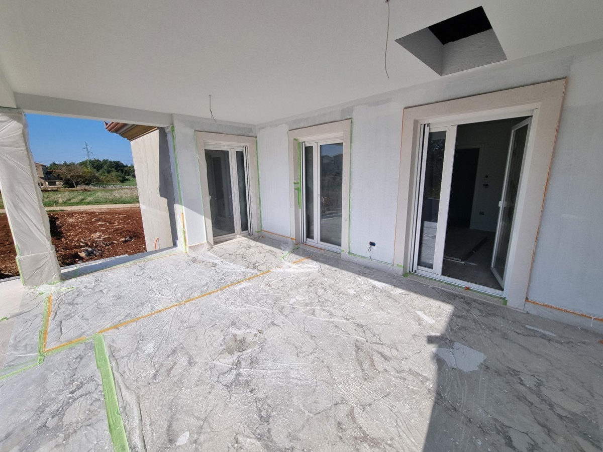 Bella casa bifamiliare con piscina nelle vicinanze di Buie