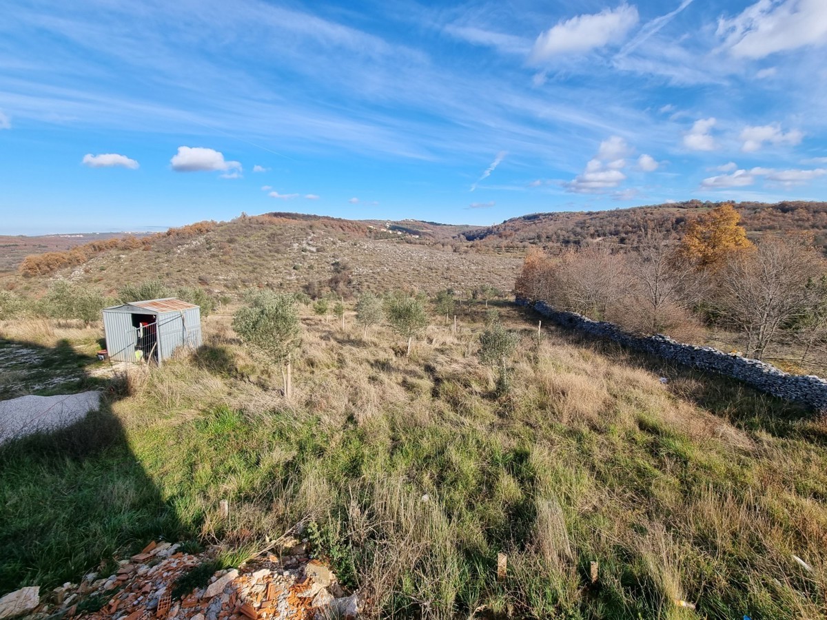 Casa duplex con piscina vicino a Buie