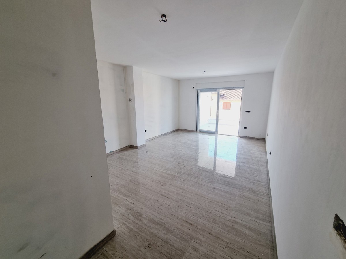 Appartamento al 2° piano con vista sul mare a Cittanova