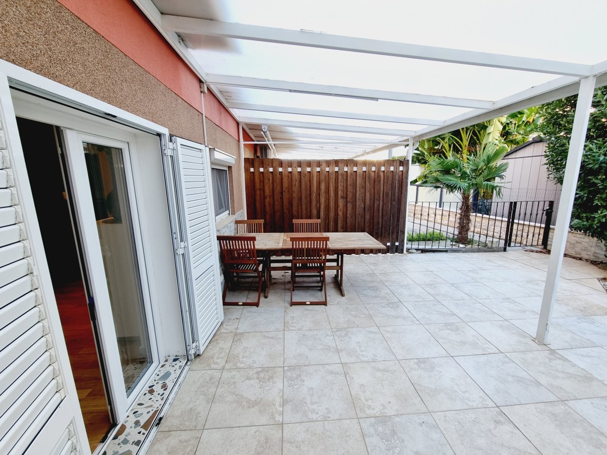 Bellissimo appartamento ristrutturato con giardino vicino al centro di Cittanova