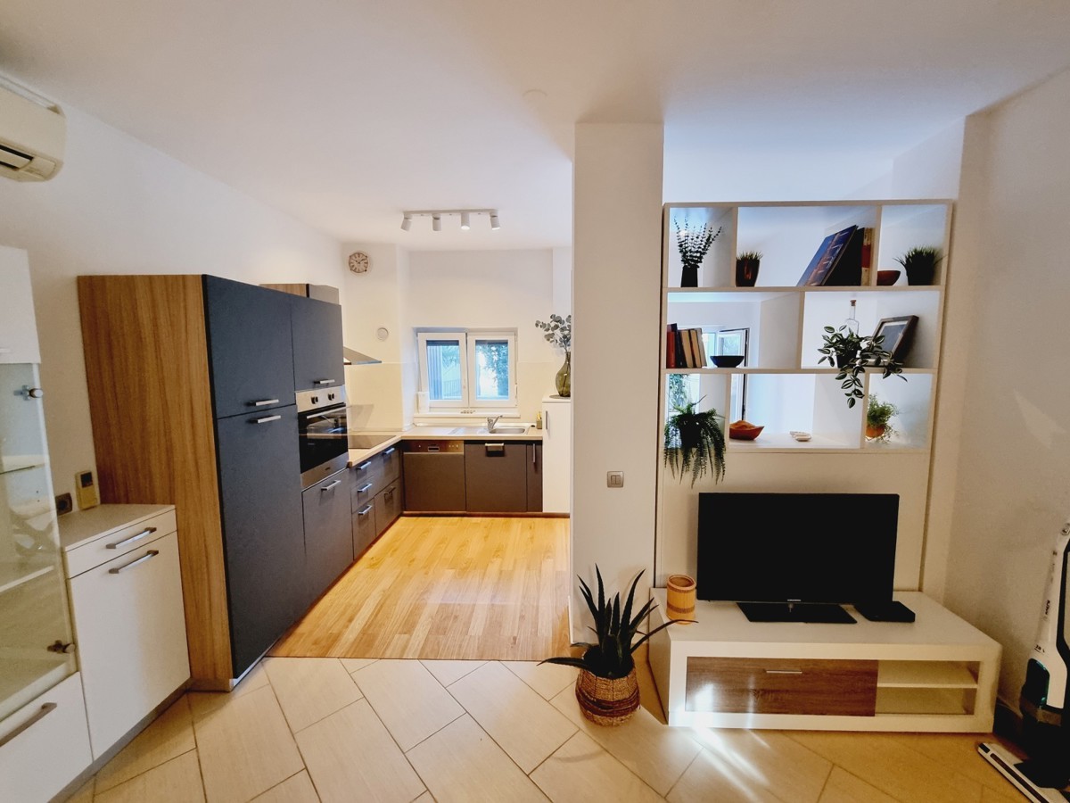 Bellissimo appartamento ristrutturato con giardino vicino al centro di Cittanova