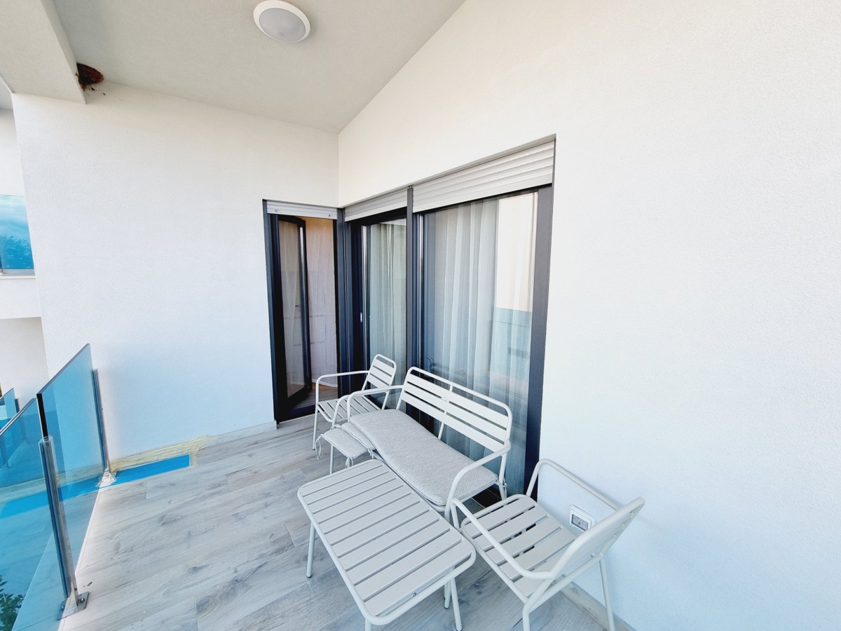 Appartamento con vista mare e vicino alla spiaggia vicino a Umago