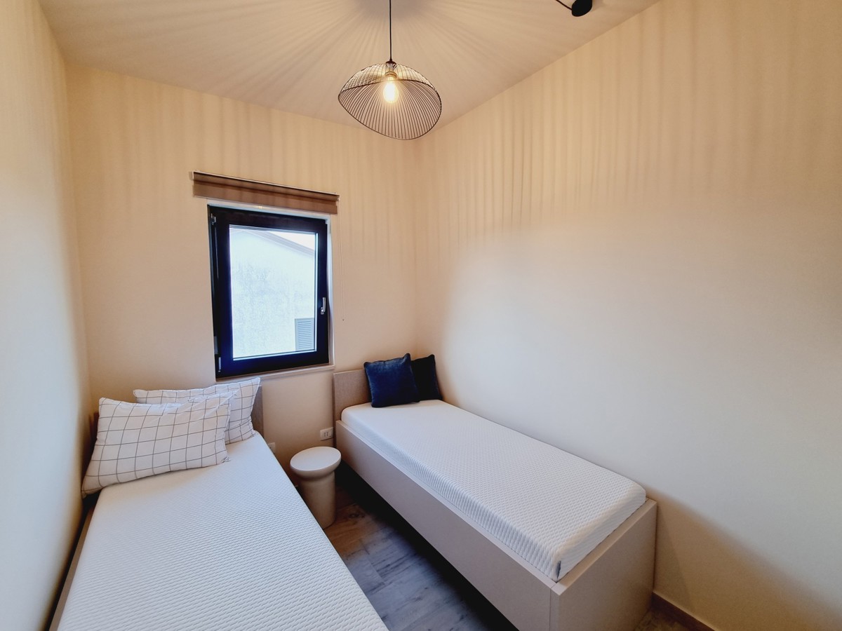 Appartamento con vista mare e vicino alla spiaggia vicino a Umago