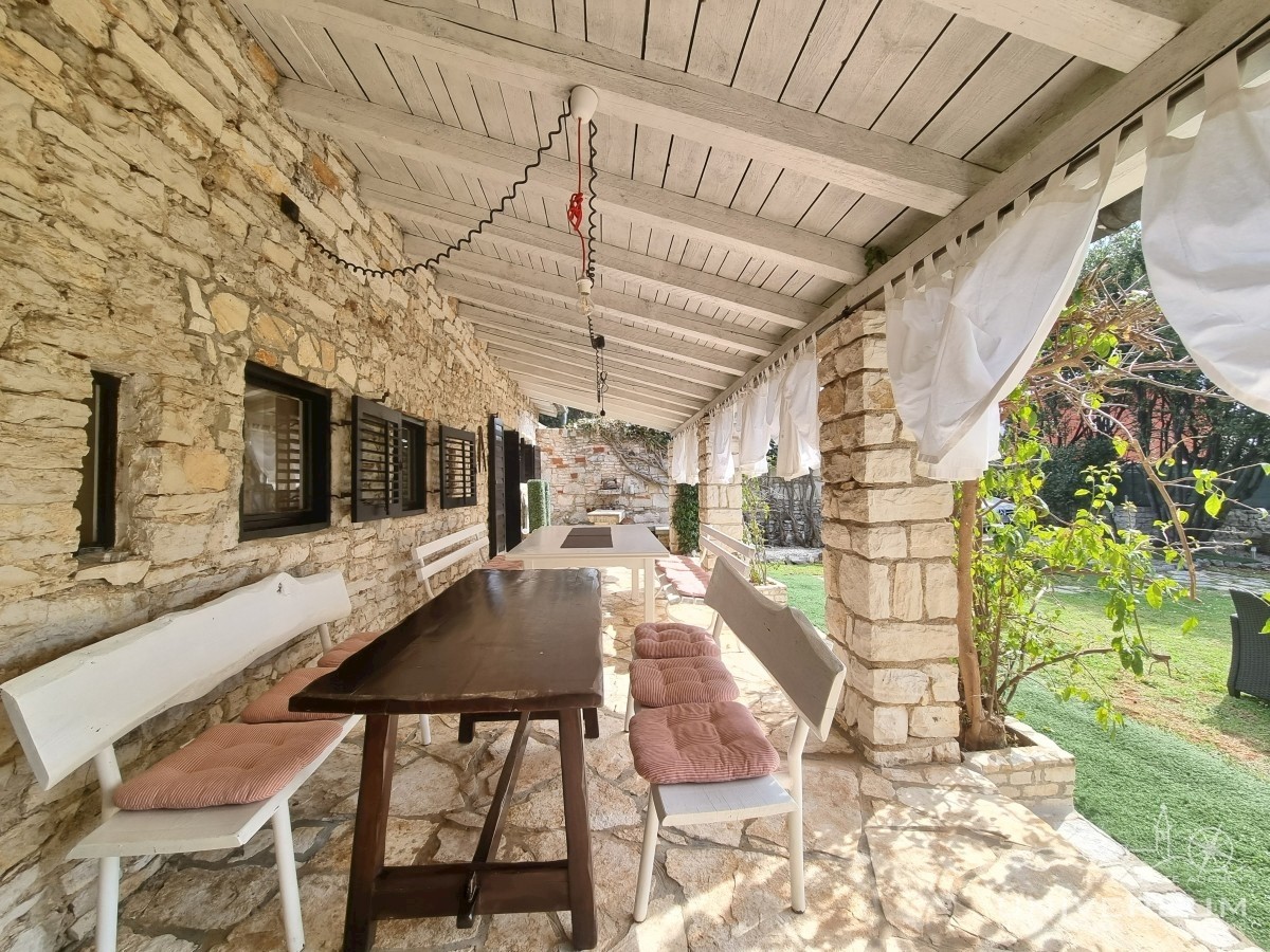 Villa in pietra con vista mare a Umag - Umago