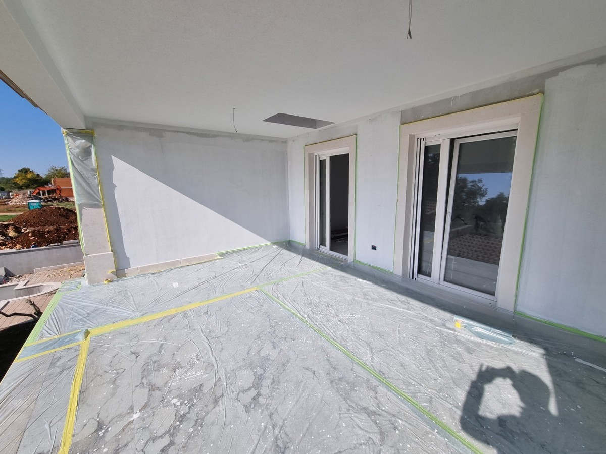 Residenza duplex con piscina vicino a Buje