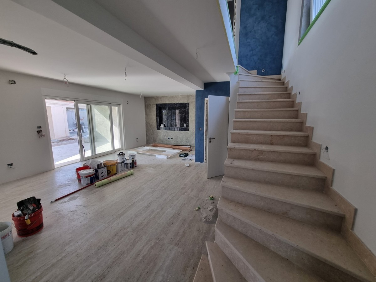 Residenza duplex con piscina vicino a Buje