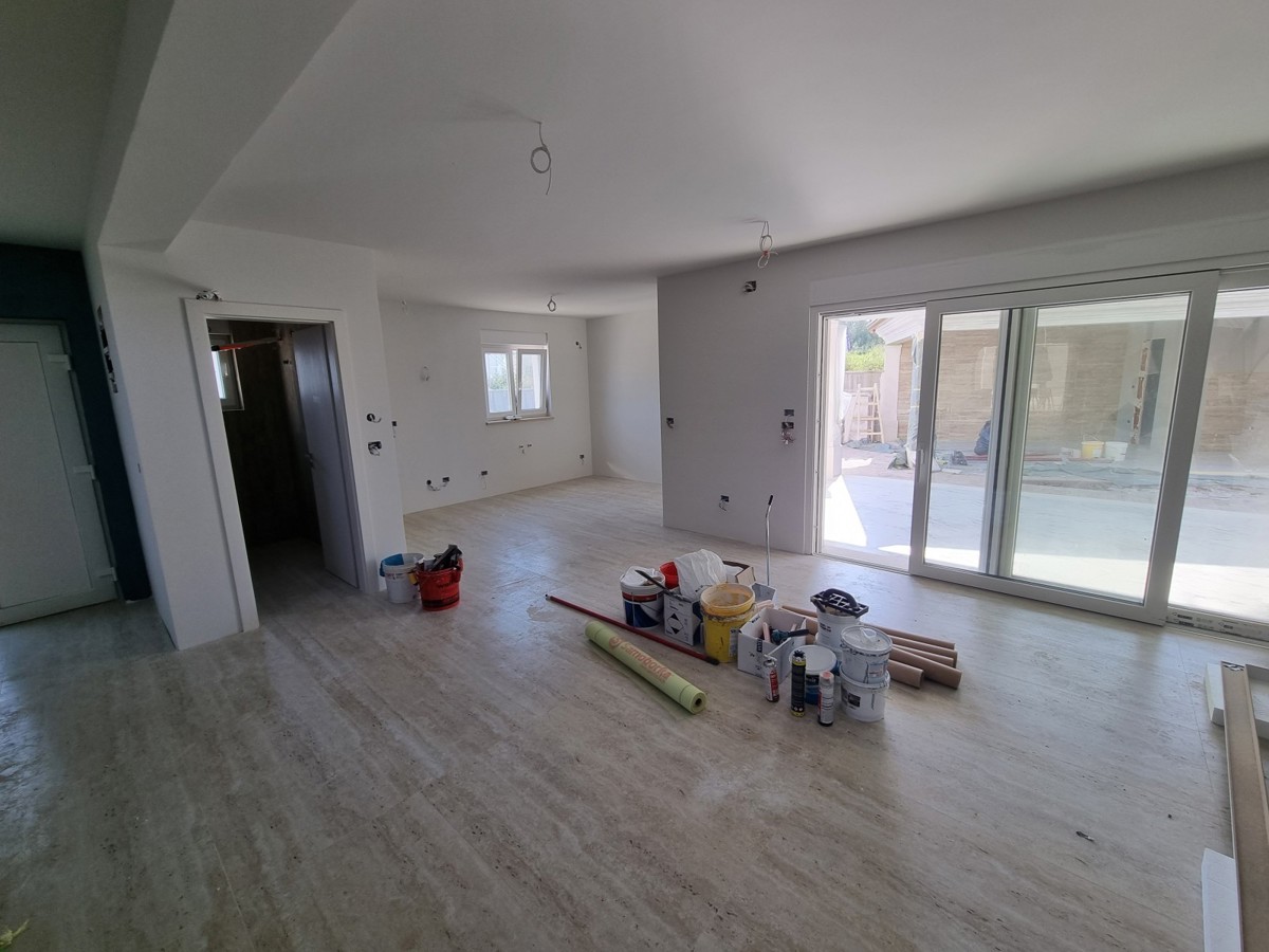 Residenza duplex con piscina vicino a Buje