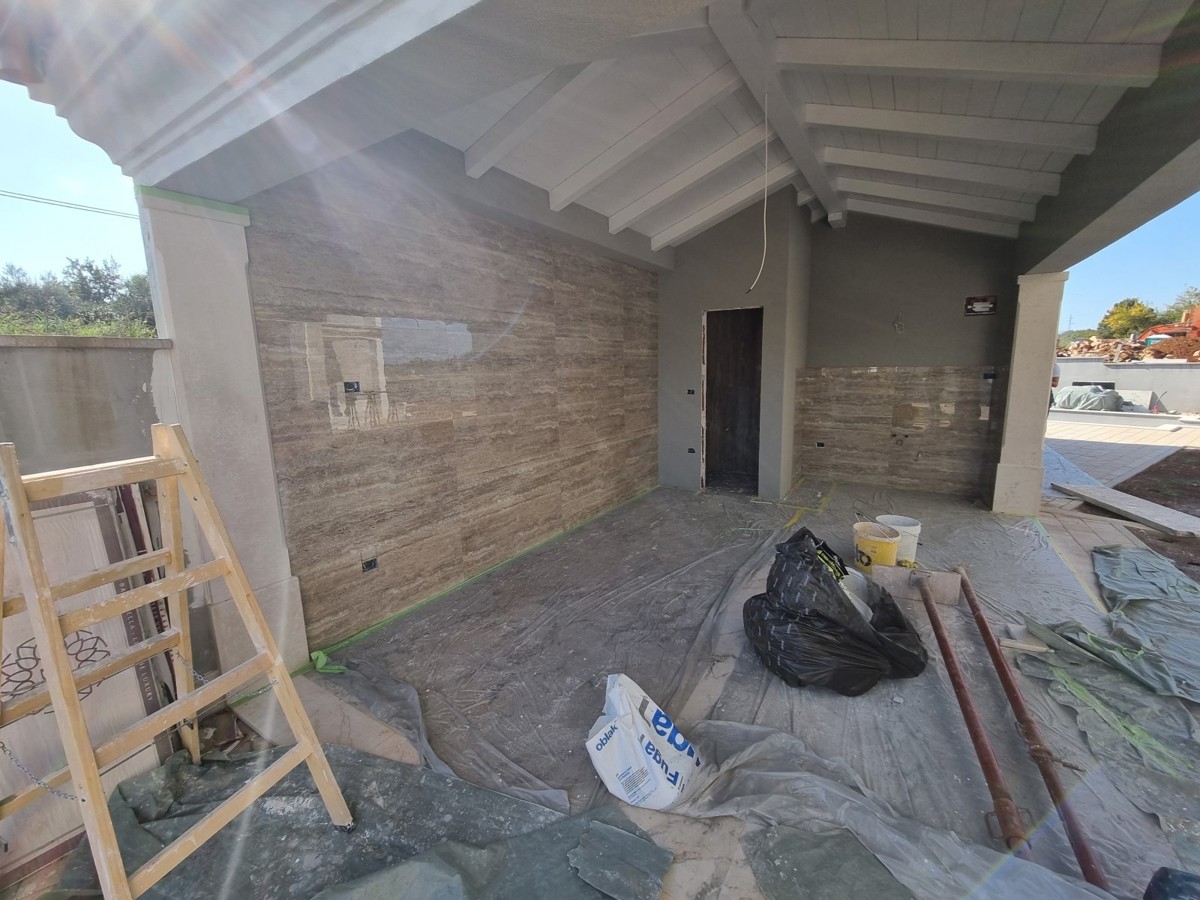 Residenza duplex con piscina vicino a Buje