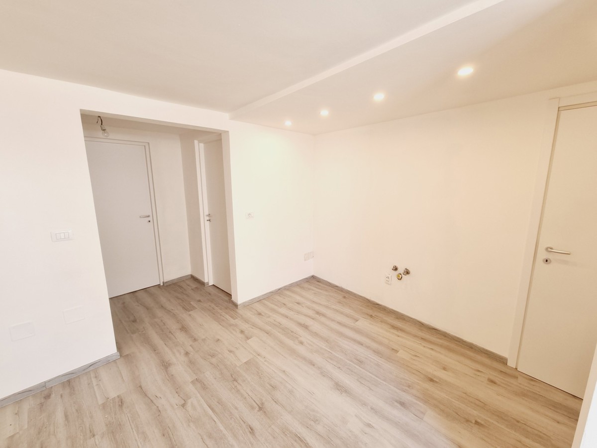 ESCLUSIVO!!! Un appartamento unico con vista sul mare e sul porto turistico nel cuore di Rovigno.