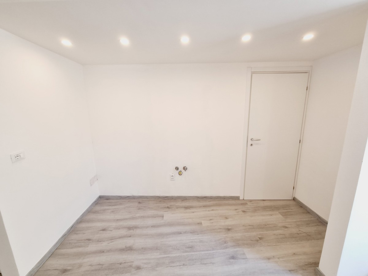 ESCLUSIVO!!! Un appartamento unico con vista sul mare e sul porto turistico nel cuore di Rovigno.