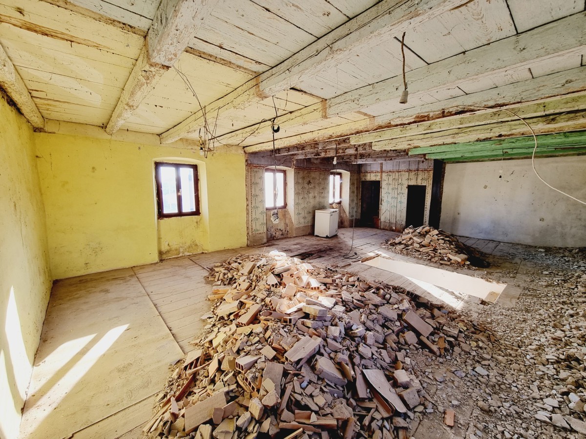 Casa in pietra a 2,5 km dal mare nelle vicinanze di Umago