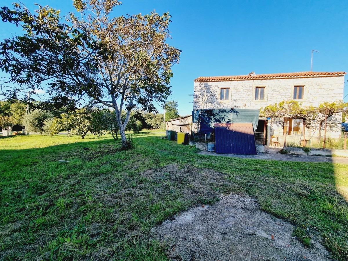 Casa in pietra a 2,5 km dal mare nelle vicinanze di Umago