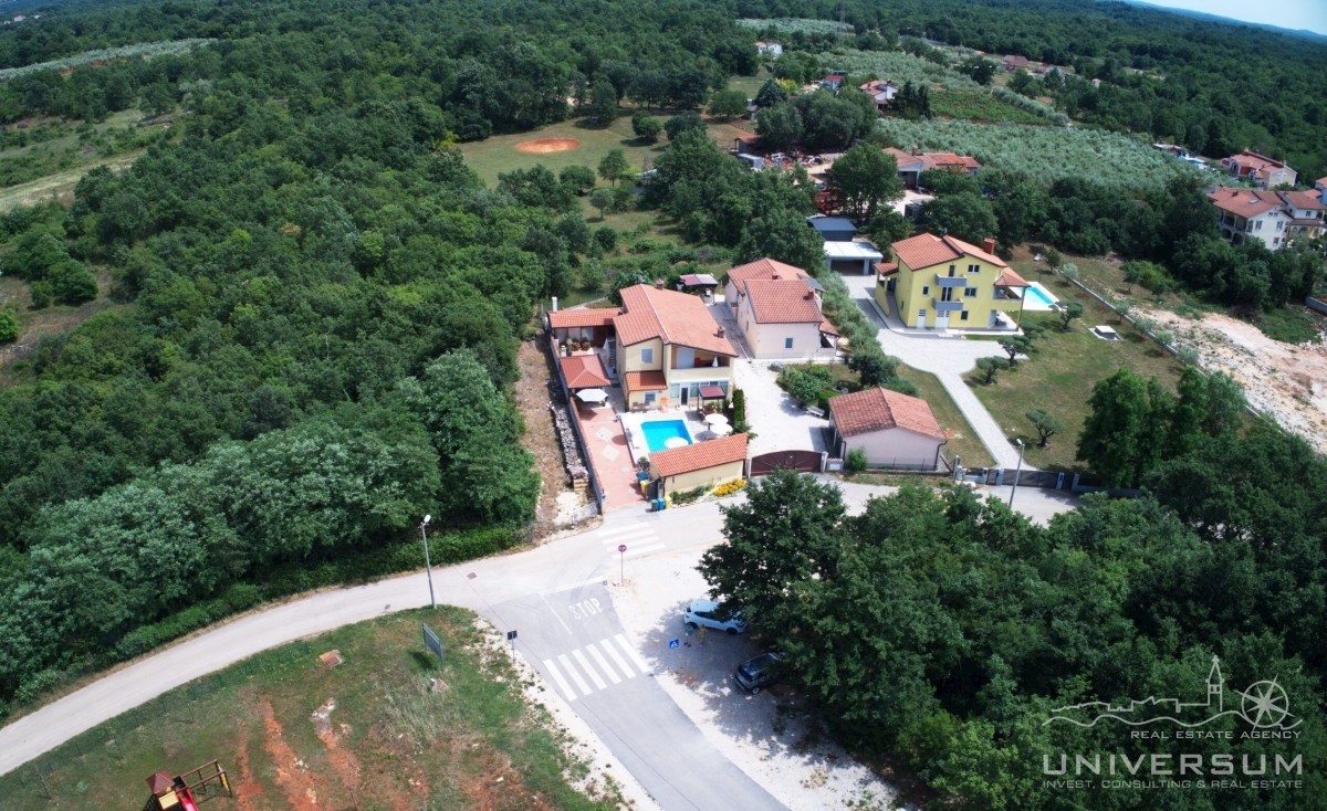 Bella casa plurifamiliare nelle vicinanze di Parenzo
