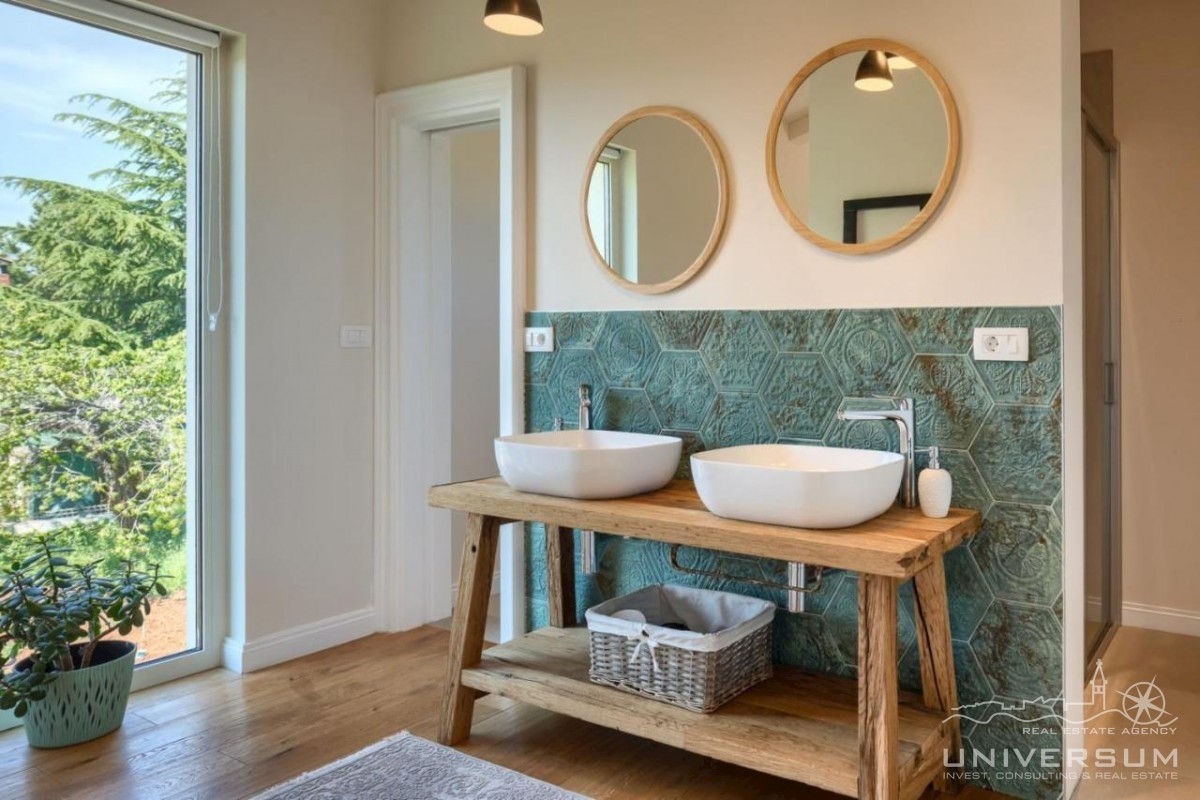 L'incantevole villa si trova nelle vicinanze di Parenzo