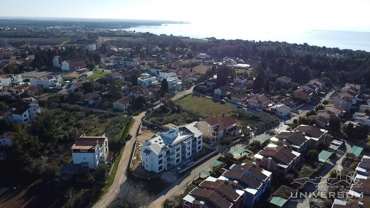 Appartamento al piano terra con cortile a Bašania