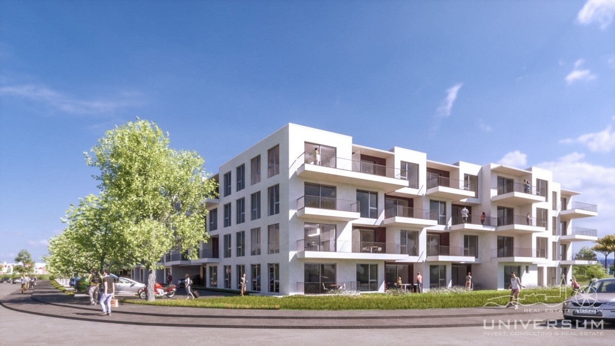 Appartamenti al 3° piano di un edificio dotato di ascensore e garage a Umago.