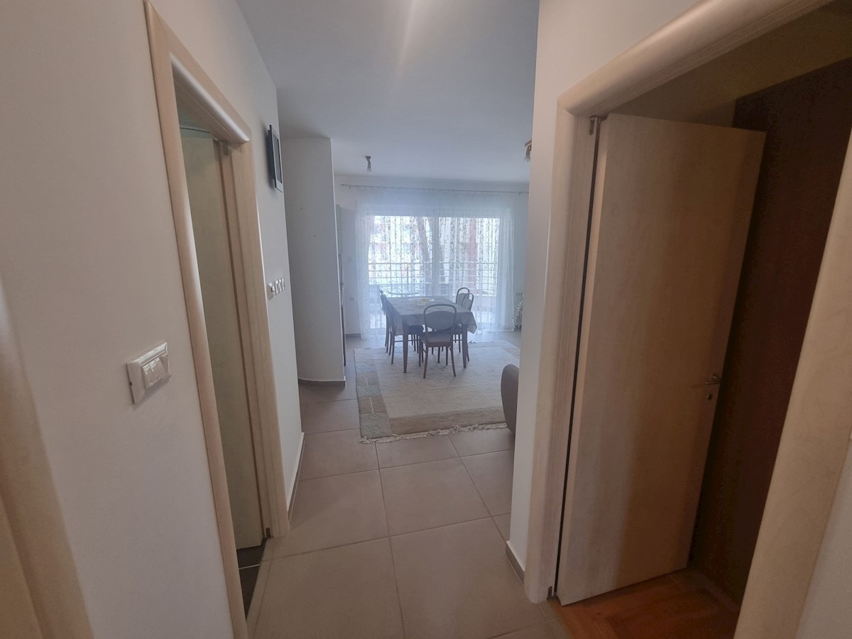 Appartamento al 1° piano, a soli 150 metri dal mare a Umago