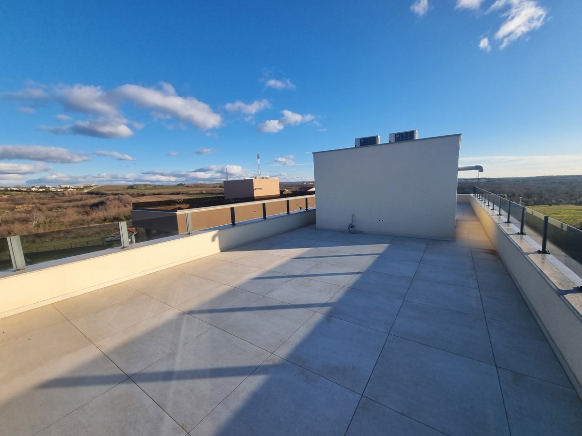 ESCLUSIVO! Villa con piscina e vista mare a Verteneglio