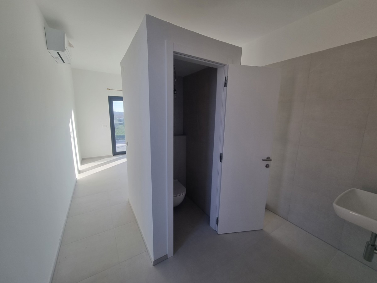ESCLUSIVO! Villa con piscina e vista mare a Verteneglio