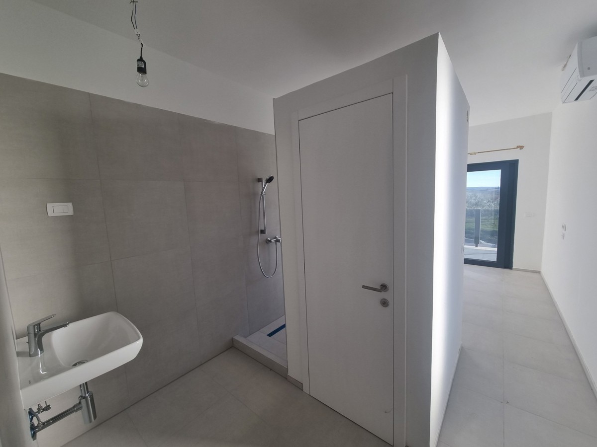 ESCLUSIVO! Villa con piscina e vista mare a Verteneglio