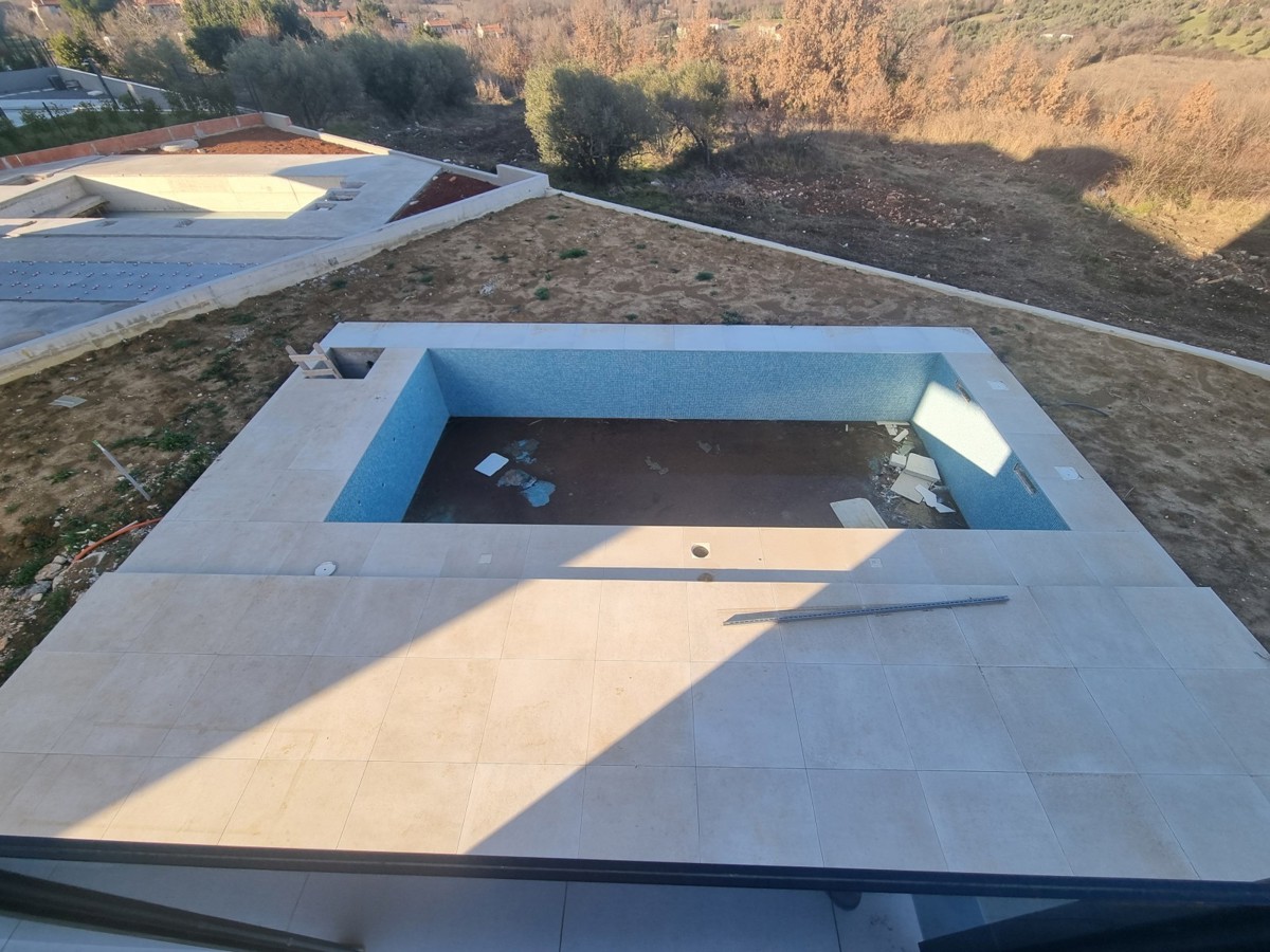 ESCLUSIVO! Villa con piscina e vista mare a Verteneglio
