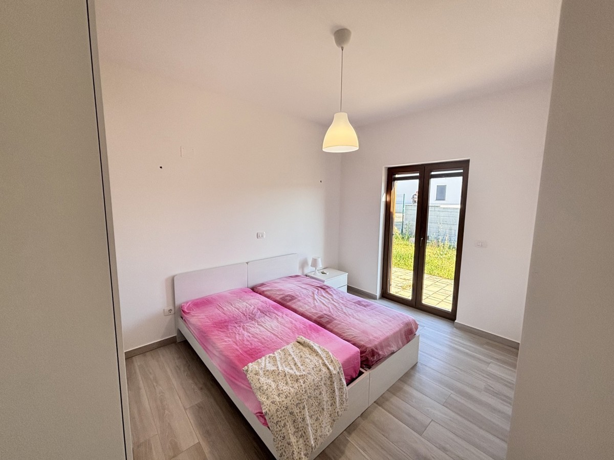 Bellissima casa a un piano in una posizione tranquilla a Cittanova