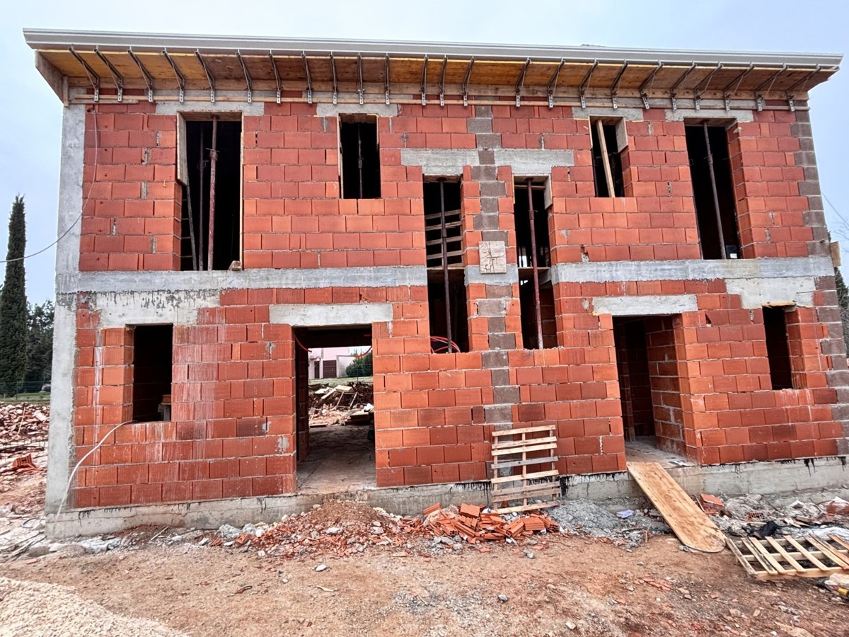 Case bifamiliari in un quartiere tranquillo vicino a Umago