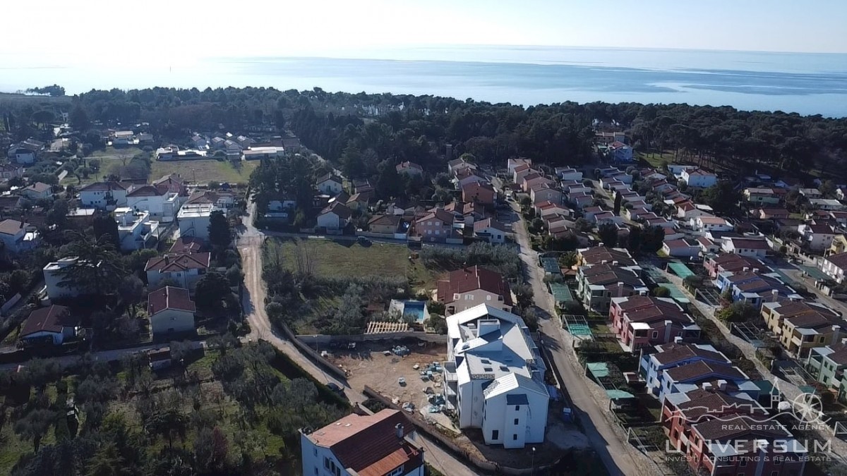 Appartamento al piano terra con cortile a Bašania