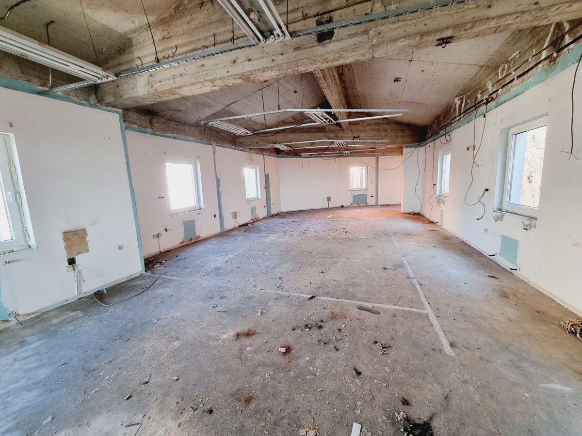 Spazio ufficio nel centro di Buie