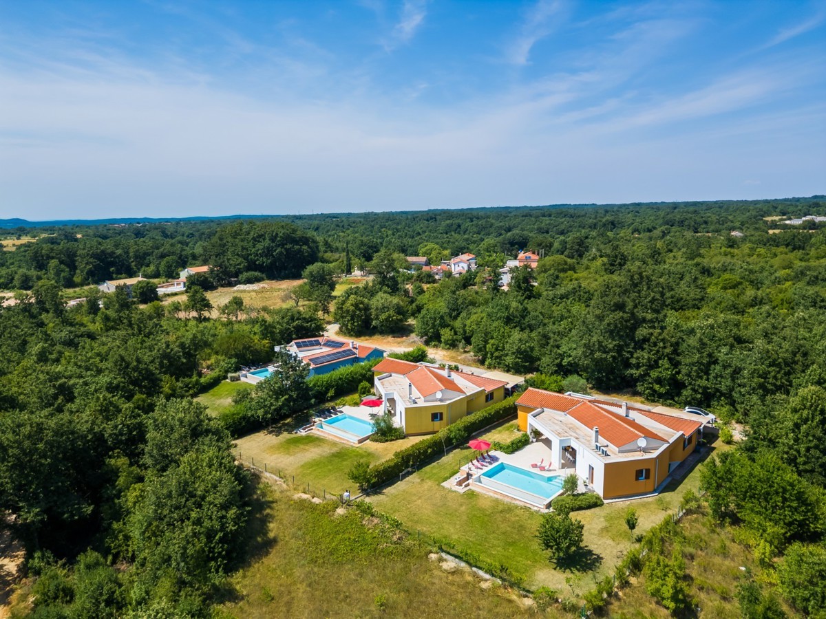 Bellissima casa con sauna e piscina vicino a Svetvinčenat