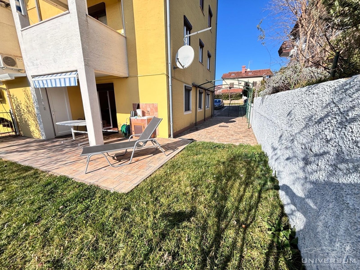 Appartamento al piano terra situato a 400 metri dalla spiaggia di Cittanova.