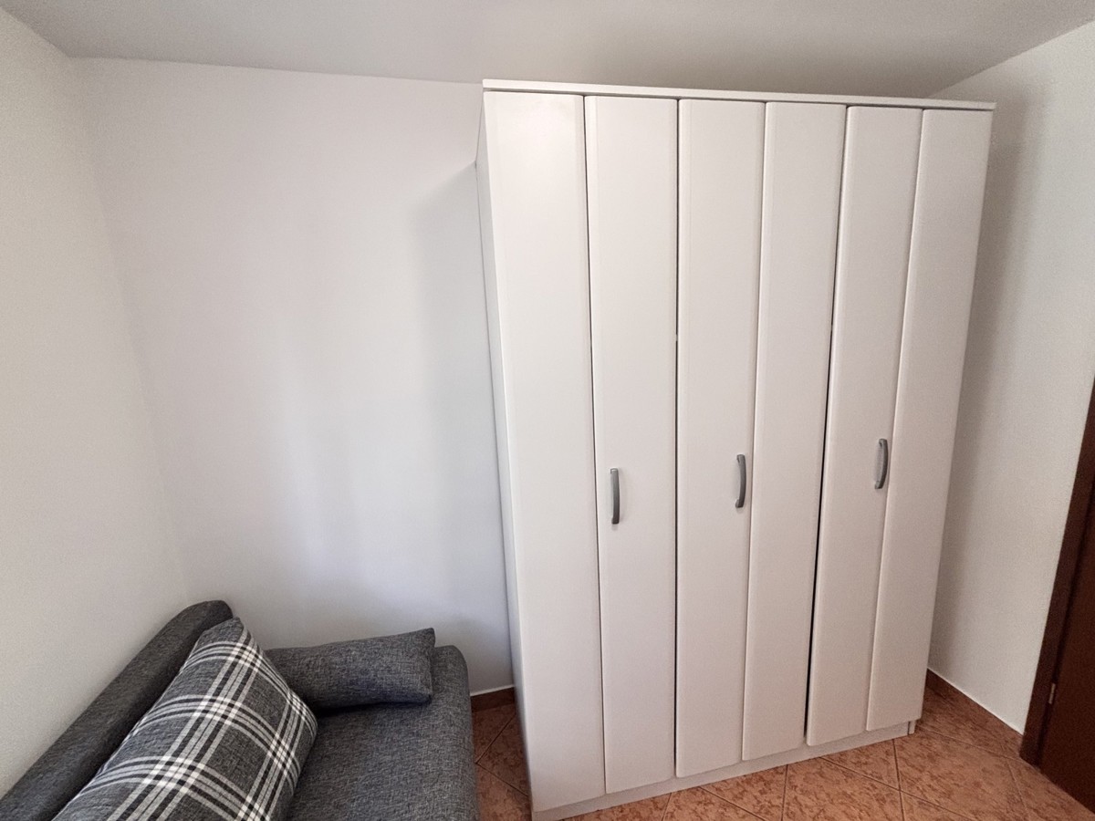 Appartamento al piano terra situato a 400 metri dalla spiaggia di Cittanova.