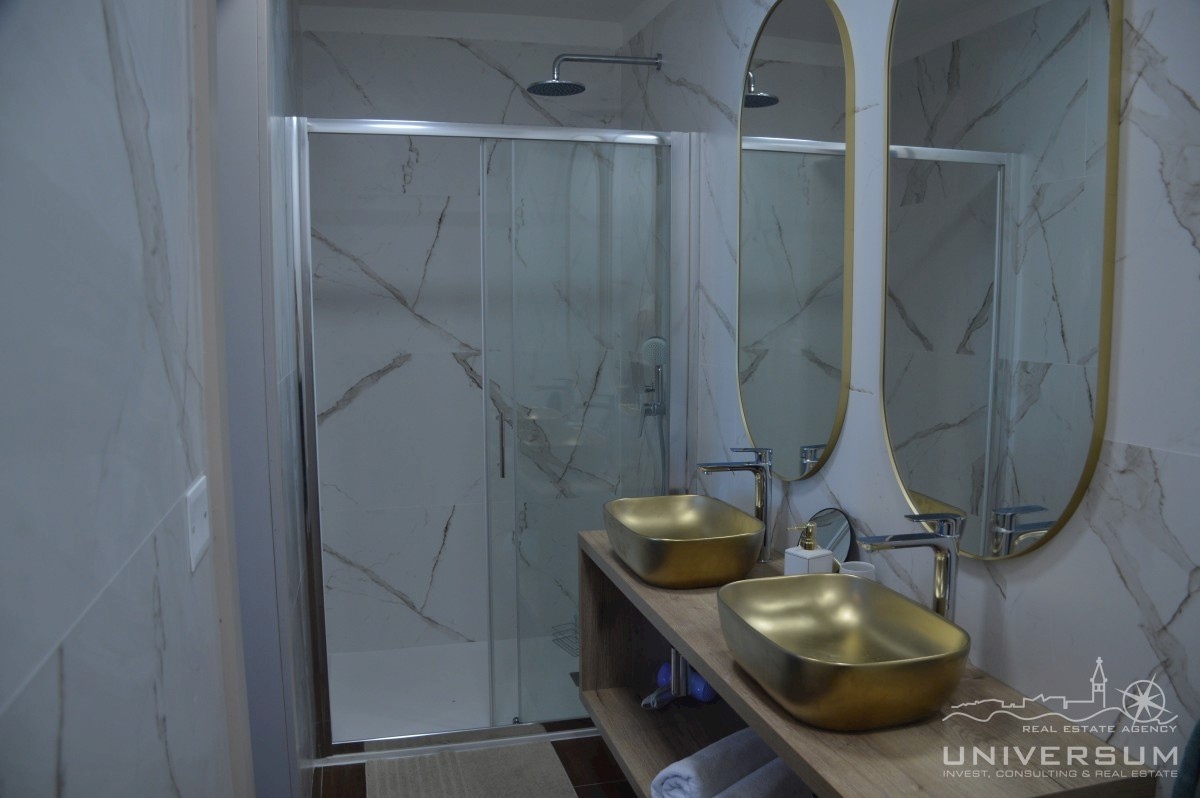 Villa moderna con vista mare a Cittanova