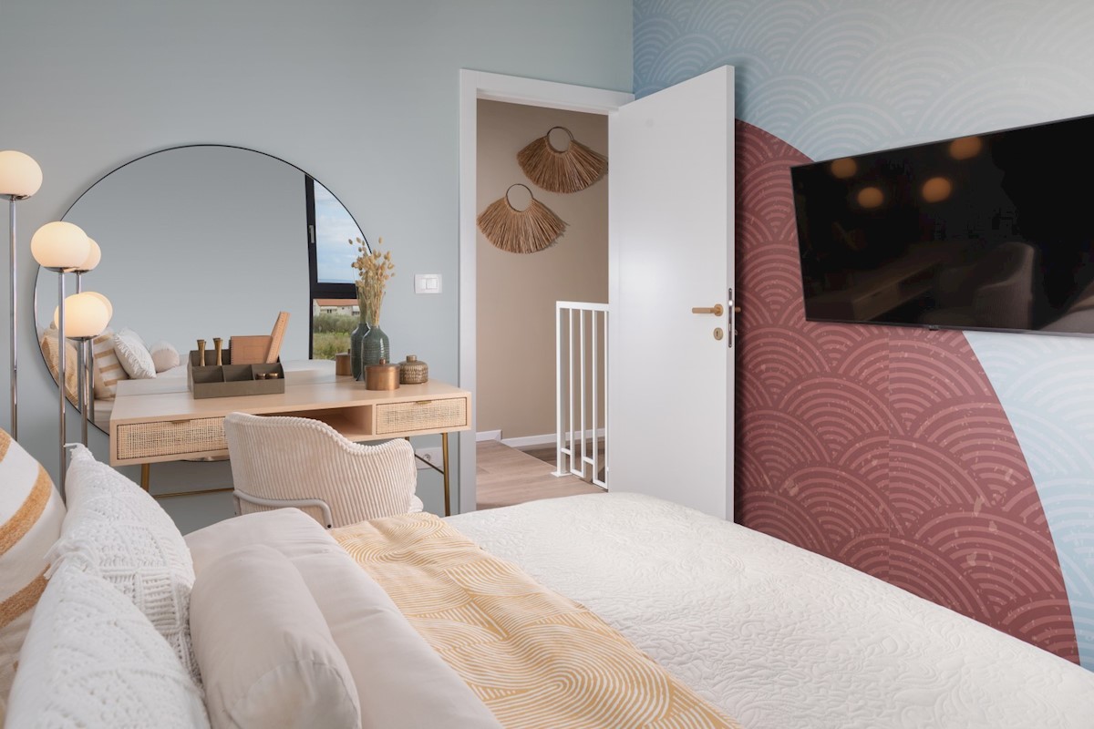 Case dal design elegante vicino alle spiagge ben tenute e a Parenzo.