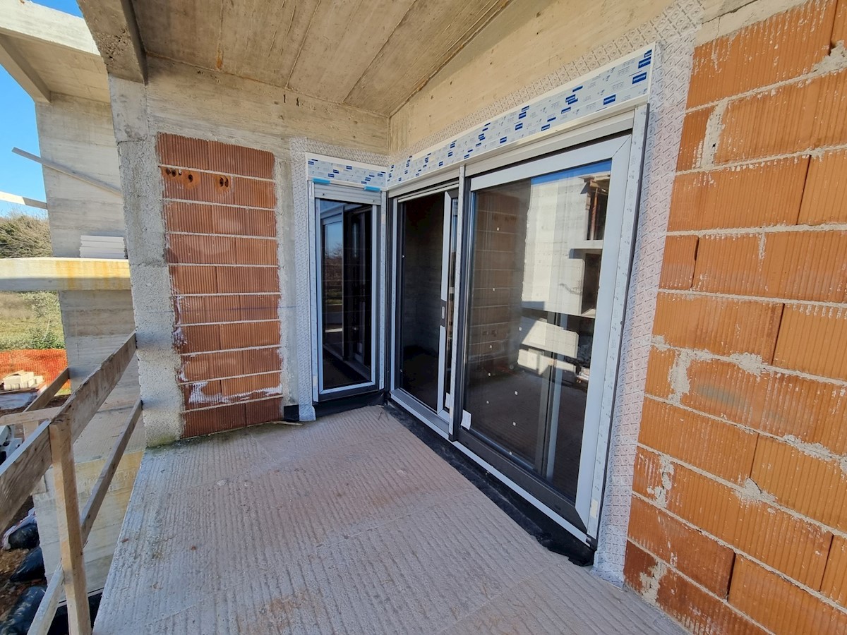 Appartamento al 2° piano con vista sul mare nelle vicinanze di Umago