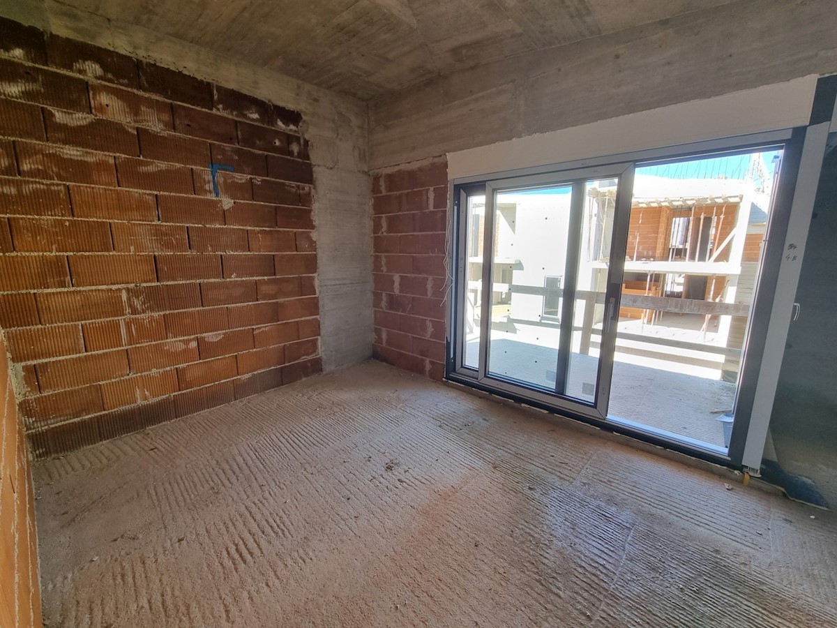 Appartamento al 2° piano con vista sul mare nelle vicinanze di Umago