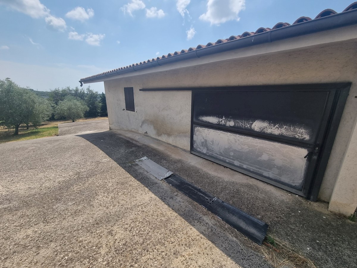 Terreno edificabile con vista mare a Verteneglio