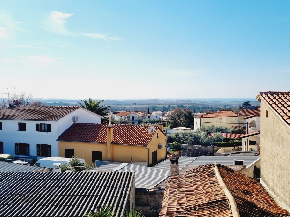 Casa in pietra creativa con piscina vicino a Tar