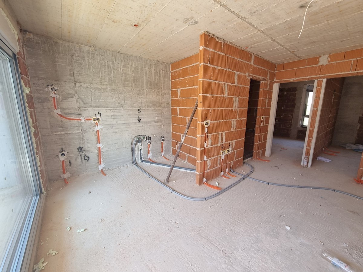 Appartamento al 1° piano, 300 metri dalla spiaggia nelle vicinanze di Umago (B1)