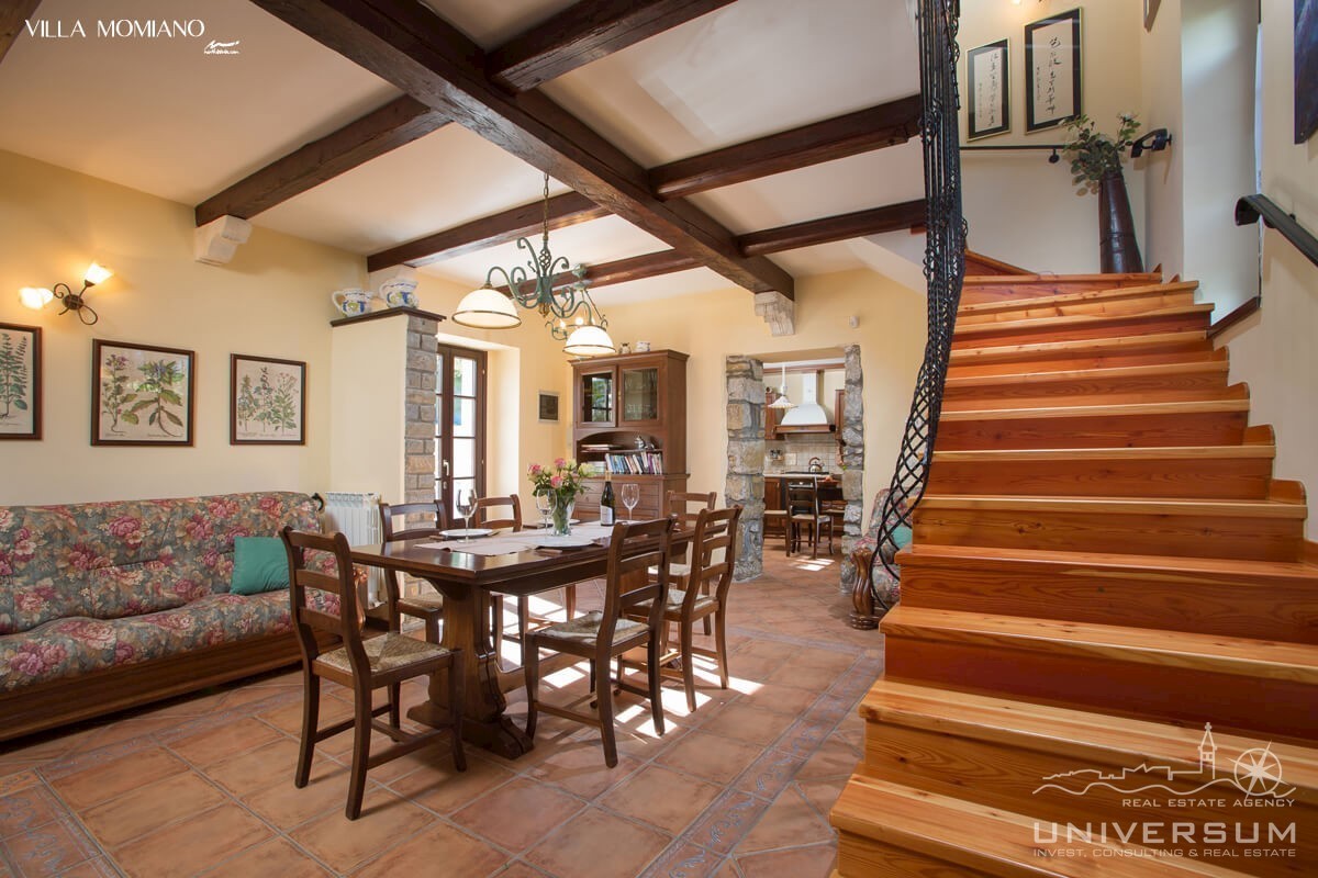 Bella casa in pietra isolata con piscina nelle vicinanze di Buie