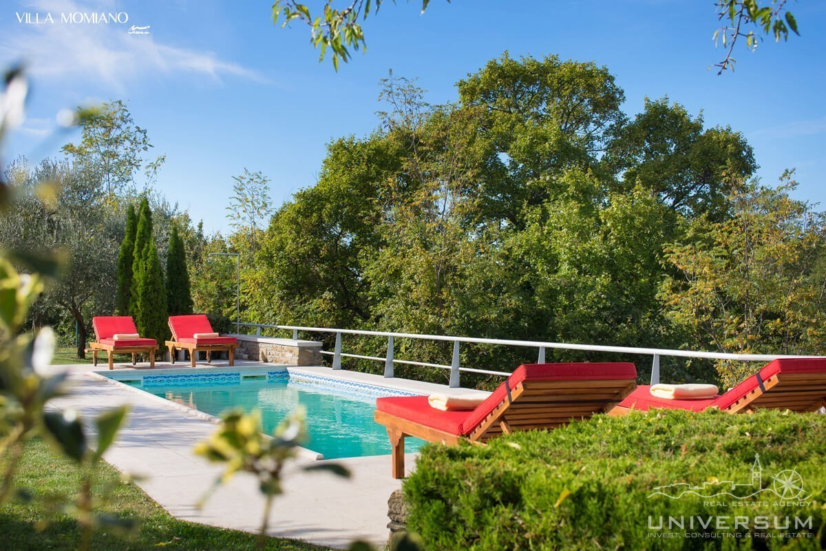Bella casa in pietra isolata con piscina nelle vicinanze di Buie
